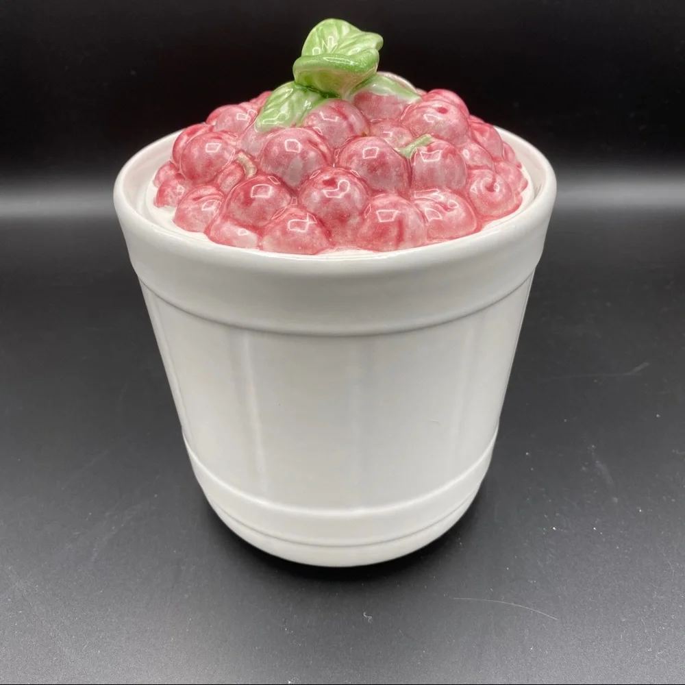 Pfaltzgraff hopscotch‎ canister cherries Top